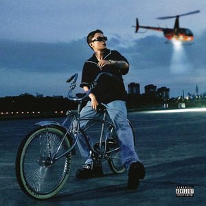 双飞女友和闺密密桃AV
